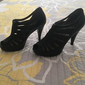 Black heels